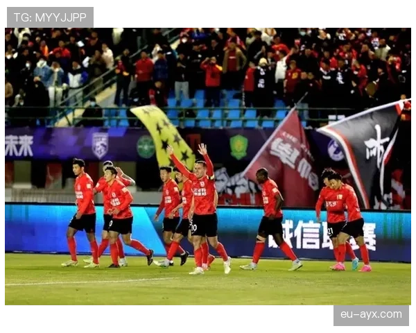 新赛季开启，球迷期待球队重塑辉煌，明星球员表现备受关注